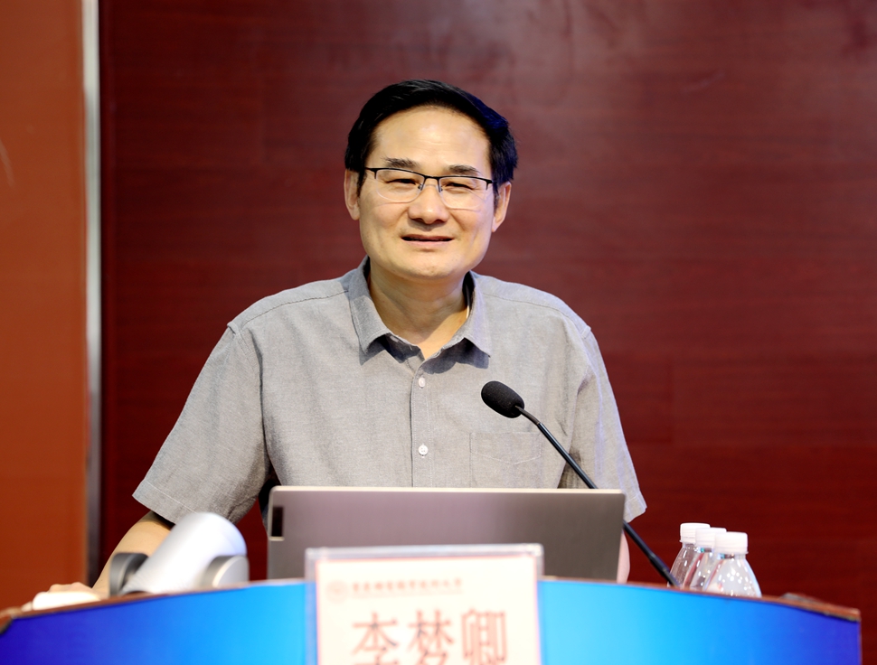 李梦卿 李梦卿